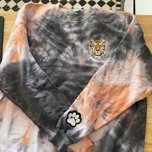 Tigers tie dye